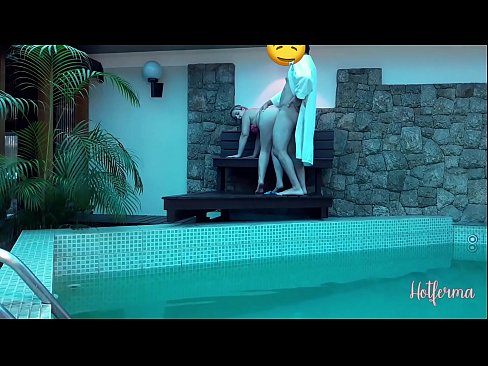 ❤️ Le patron invite la femme de chambre à la piscine, mais n'a pas pu résister à une chaude ️❌ Vidéo de sexe at fr.tusar.top ❤